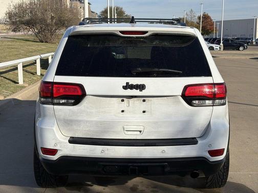 2021 Jeep Grand Cherokee Laredo
