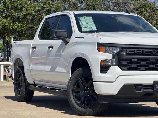 2025 Chevrolet Silverado 1500 Custom