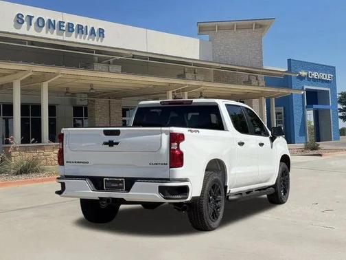 2025 Chevrolet Silverado 1500 Custom