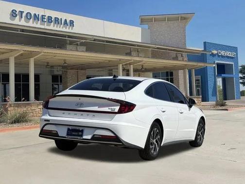 2023 Hyundai SONATA Hybrid Base