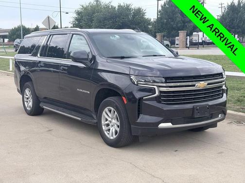 Dark Ash Metallic 2024 Chevrolet Suburban LT