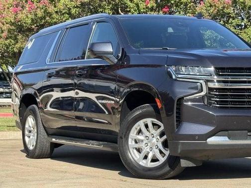 Dark Ash Metallic 2024 Chevrolet Suburban LT