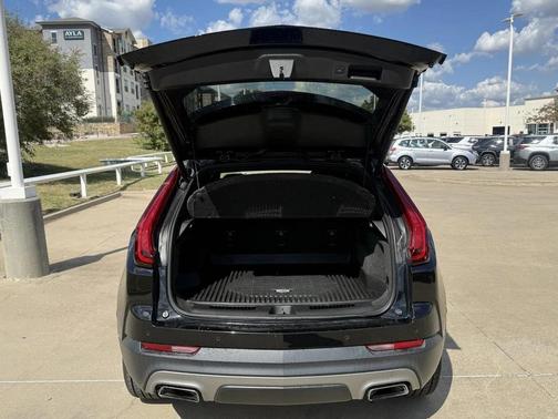 2020 Cadillac XT4 Premium Luxury