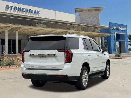 2023 GMC Yukon SLT