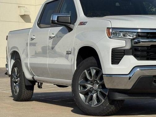 Summit White 2026 Chevrolet Silverado 1500 LT