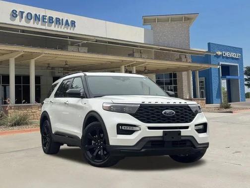 2023 Ford Explorer ST-Line
