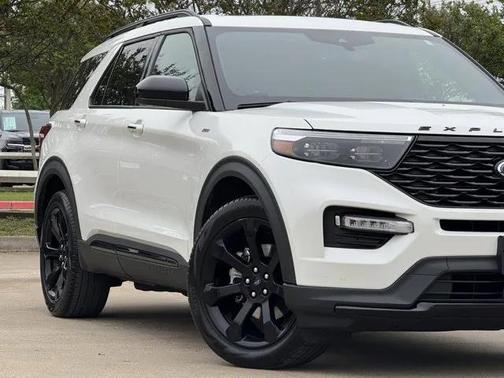 2023 Ford Explorer ST-Line