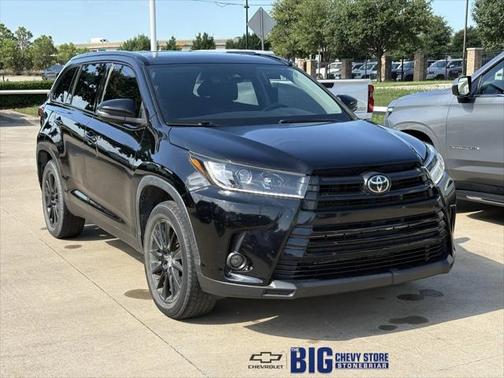 2019 Toyota Highlander SE