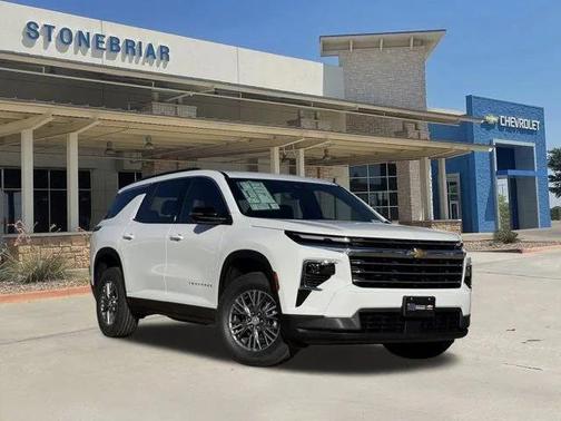 Summit White 2026 Chevrolet Traverse LT