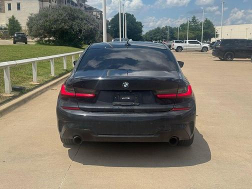 Black 2019 BMW 330 330i