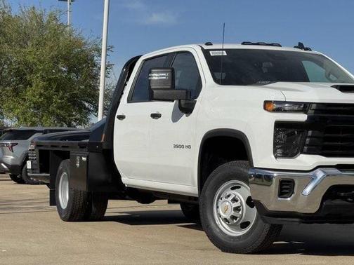 Summit White 2026 Chevrolet Silverado 3500 WT