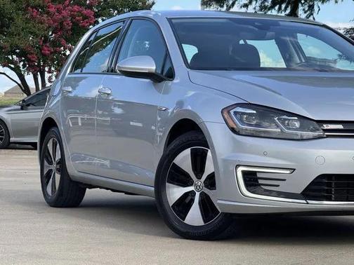 2019 Volkswagen e-Golf SEL Premium