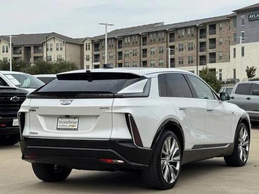 2024 Cadillac LYRIQ Luxury