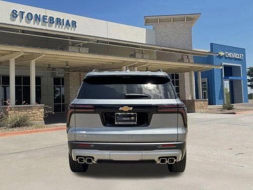Sterling Gray Metallic 2026 Chevrolet Traverse LT