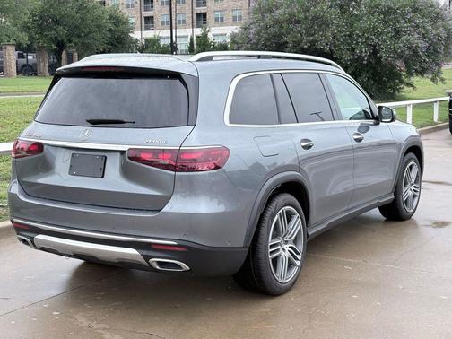 2024 Mercedes-Benz GLS 450 4MATIC