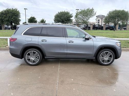 2024 Mercedes-Benz GLS 450 4MATIC