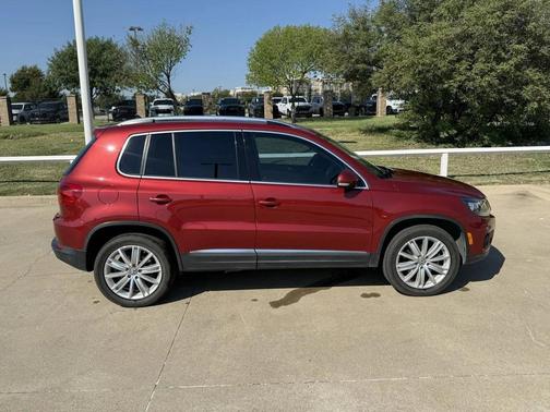 2016 Volkswagen Tiguan SE