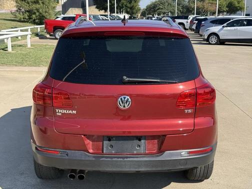 2016 Volkswagen Tiguan SE