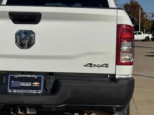 2022 RAM 2500 Tradesman Crew Cab 4x4 6'4' Box