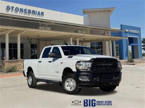 2022 RAM 2500 Tradesman Crew Cab 4x4 6'4' Box