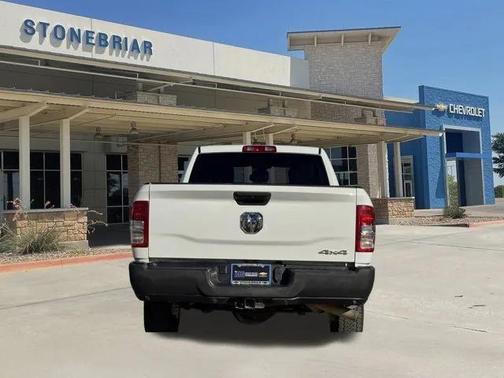 2022 RAM 2500 Tradesman Crew Cab 4x4 6'4' Box