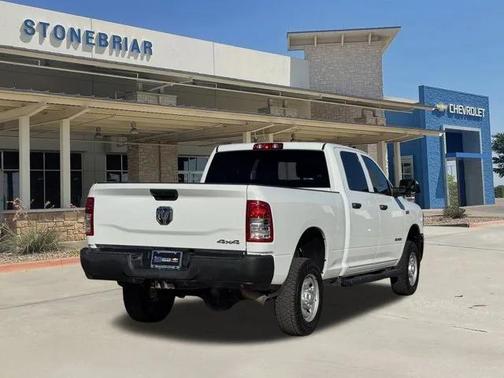 2022 RAM 2500 Tradesman Crew Cab 4x4 6'4' Box