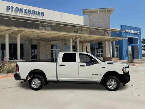 2022 RAM 2500 Tradesman Crew Cab 4x4 6'4' Box