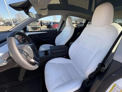 2024 Tesla Model Y Long Range Dual Motor All-Wheel Drive