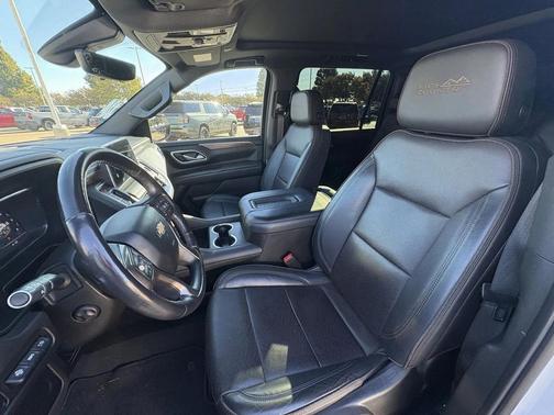 2022 Chevrolet Suburban 4WD High Country