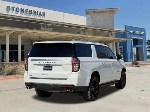 2022 Chevrolet Suburban 4WD High Country