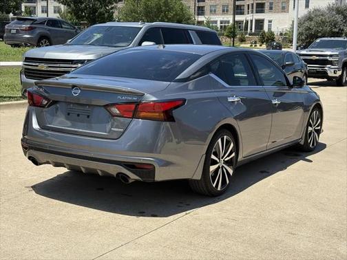 2019 Nissan Altima 2.0 Platinum