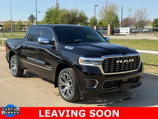 Diamond Black Crystal Pearlcoat 2026 RAM 1500 ST