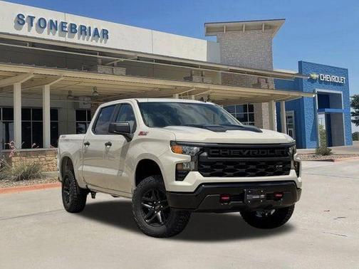 White Sands 2026 Chevrolet Silverado 1500 Custom Trail Boss
