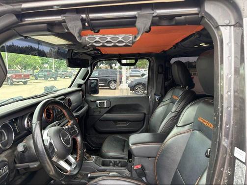 Granite Crystal Metallic Clearcoat 2021 Jeep Gladiator Mojave 4x4