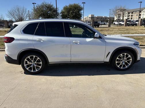 2023 BMW X5 sDrive40i