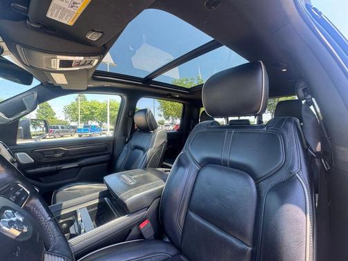 Patriot Blue Pearlcoat 2019 RAM 1500 Limited
