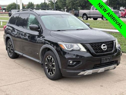 Magnetic Black Pearl 2020 Nissan Pathfinder SV 2WD