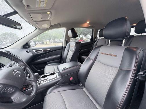 Magnetic Black Pearl 2020 Nissan Pathfinder SV 2WD
