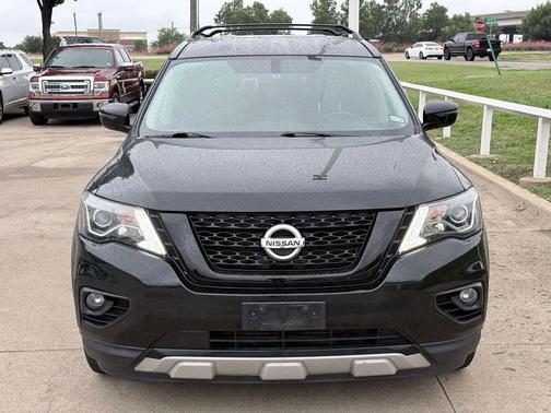 Magnetic Black Pearl 2020 Nissan Pathfinder SV 2WD