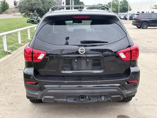 Magnetic Black Pearl 2020 Nissan Pathfinder SV 2WD