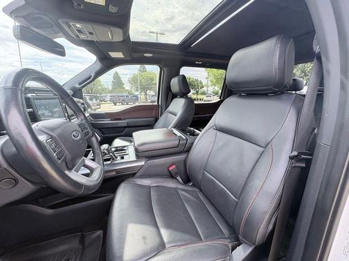Star White Metallic Tri-Coat 2022 Ford F-150 Lariat