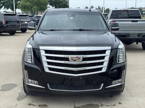 2017 Cadillac Escalade Luxury