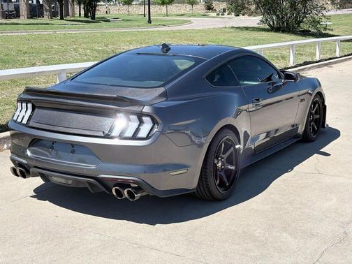 Magnetic Metallic 2020 Ford Mustang GT
