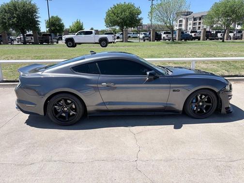Magnetic Metallic 2020 Ford Mustang GT
