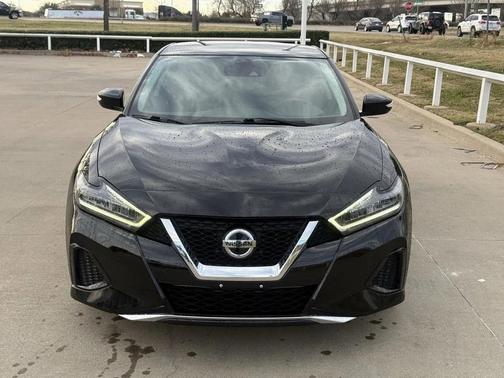 2022 Nissan Maxima SV Xtronic CVT