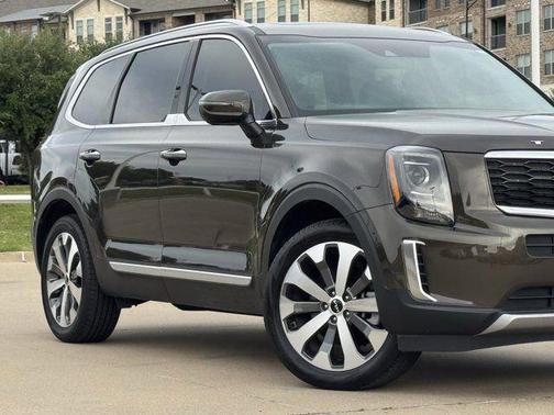 Dark Moss 2022 Kia Telluride S