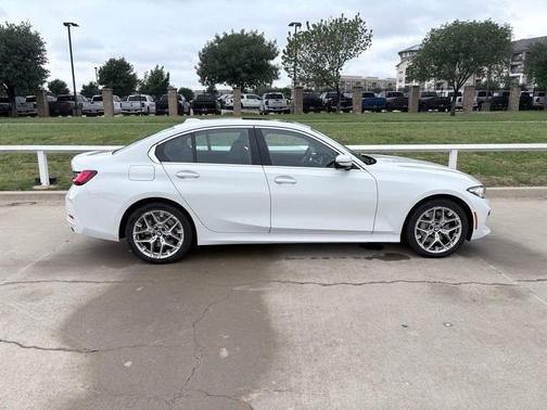2025 BMW 330 xDrive