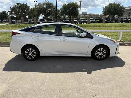2020 Toyota Prius L