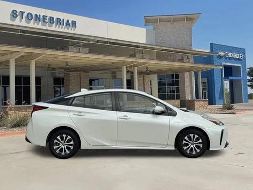 2020 Toyota Prius L