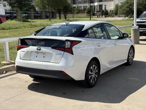 2020 Toyota Prius L